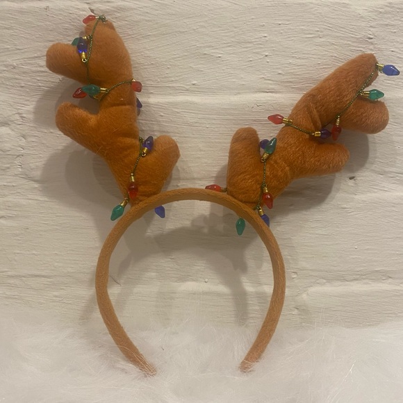 Bundle of Christmas headbands and a Santa hat 🎅 - Picture 4 of 7